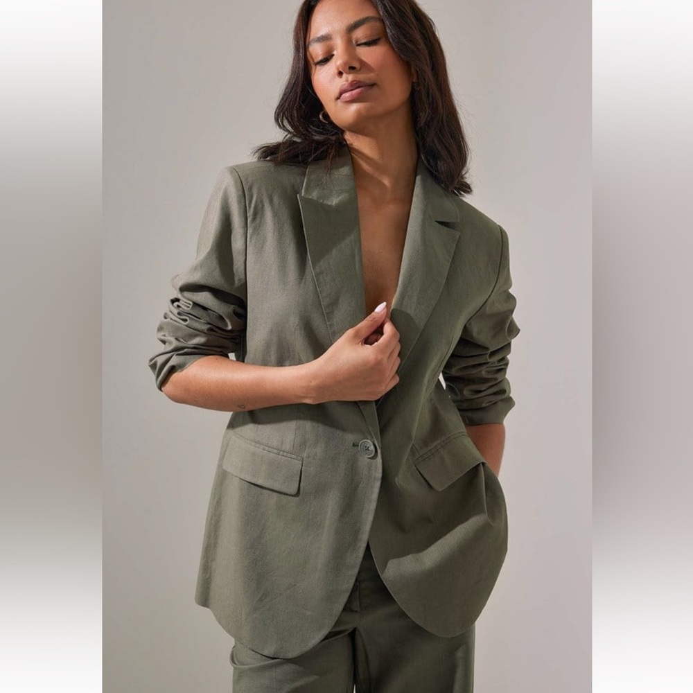 NA-KD Deep Green linen Blazer - size 36 or women’s 6